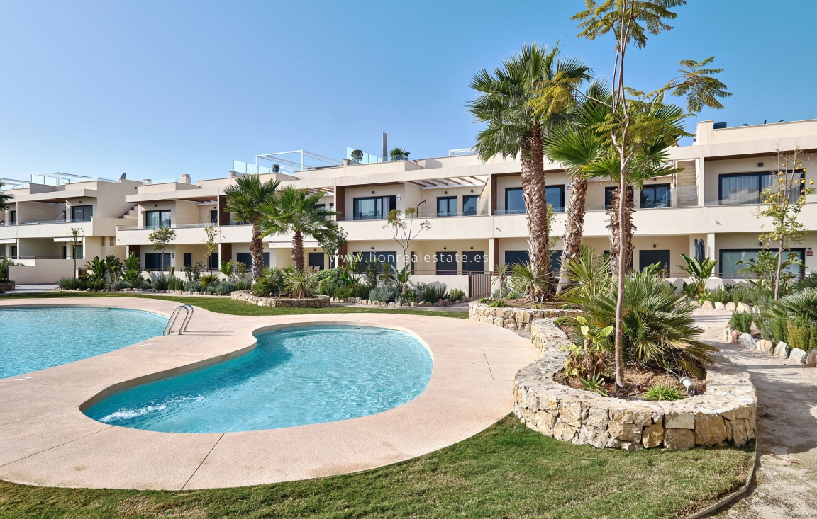 Nowy budynek - low-bungalow - Torrevieja