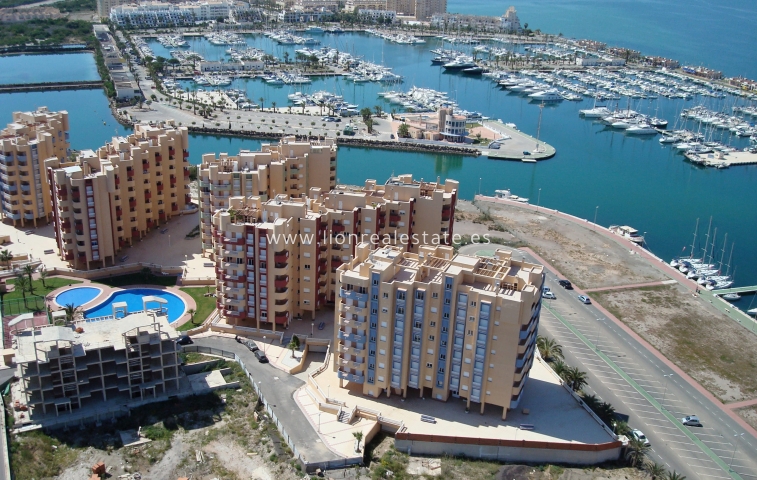 Nowy budynek - Mieszkanie w bloku - La Manga del Mar Menor - La Manga Del Mar Menor