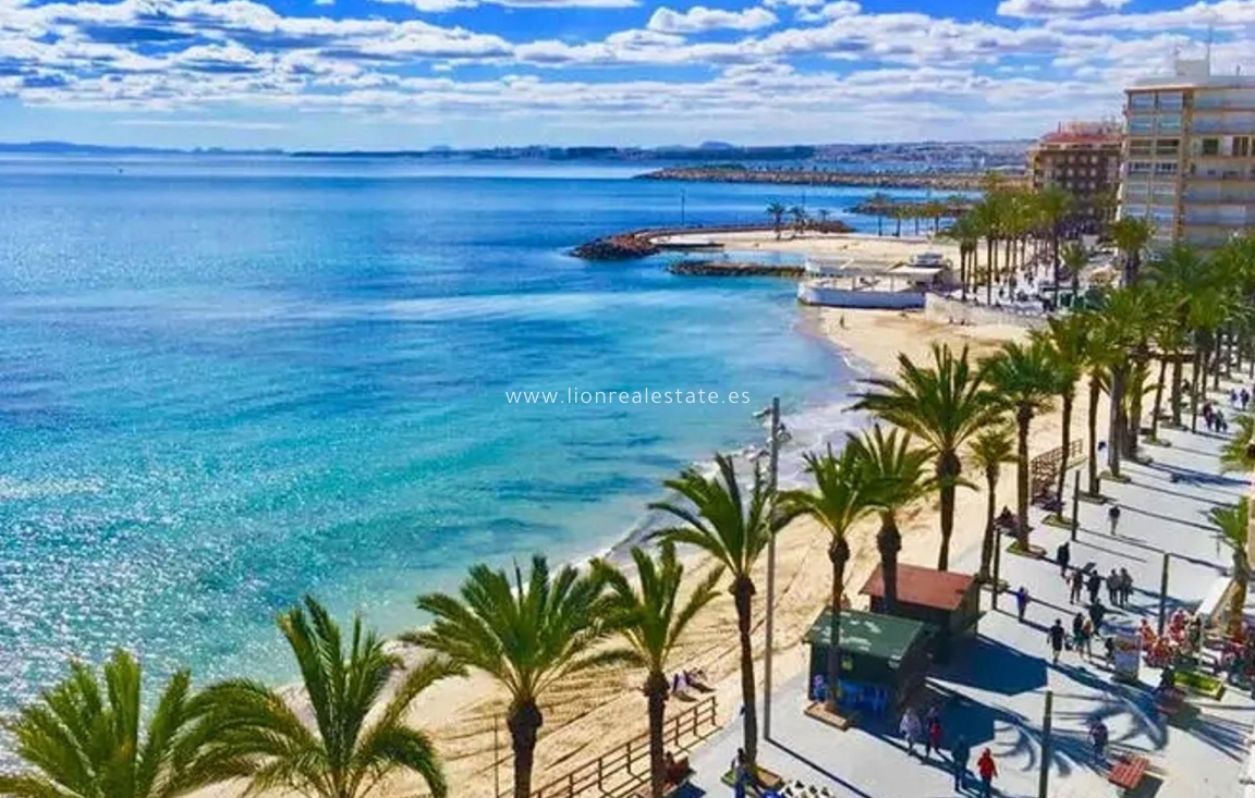 Nowy budynek - Mieszkanie w bloku - Torrevieja - Playa de El Cura