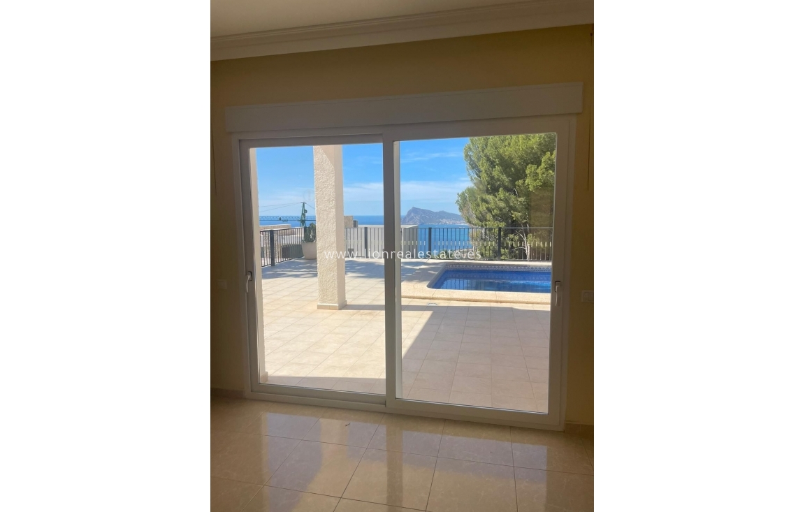 Nowy budynek - Villa - Altea