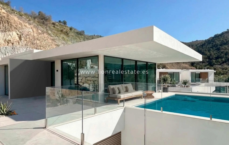 Nowy budynek - Villa - Benidorm
