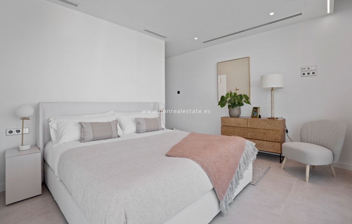 Nowy budynek - Villa - Benidorm