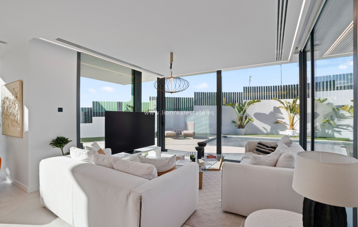 Nowy budynek - Villa - Benidorm
