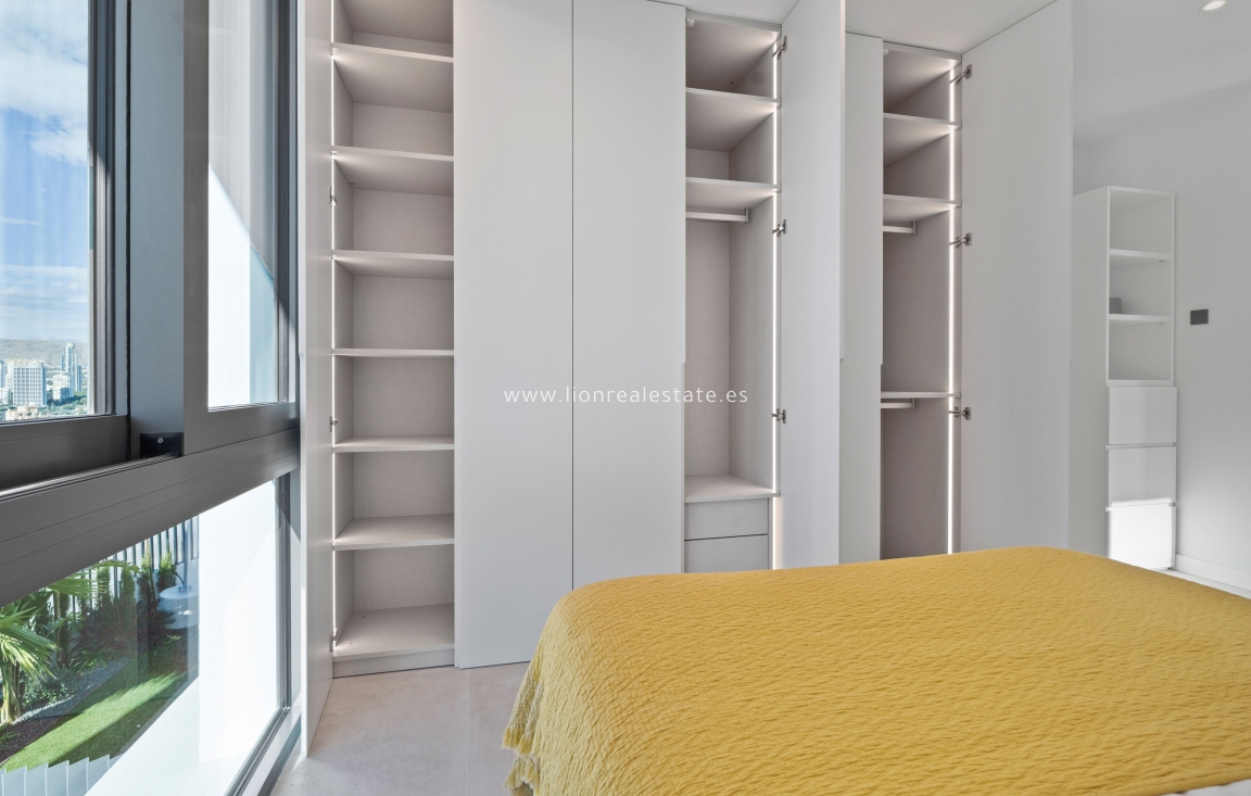 Nowy budynek - Villa - Benidorm
