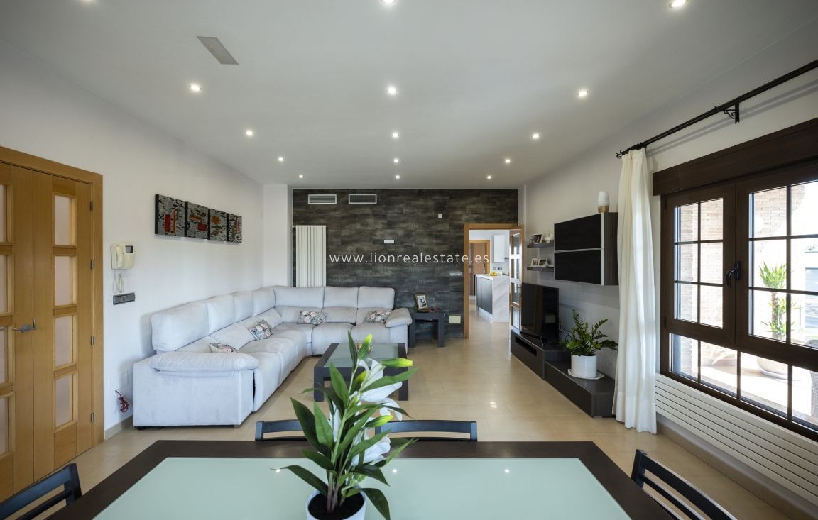 Nowy budynek - Villa - Jerónimo y Avileses