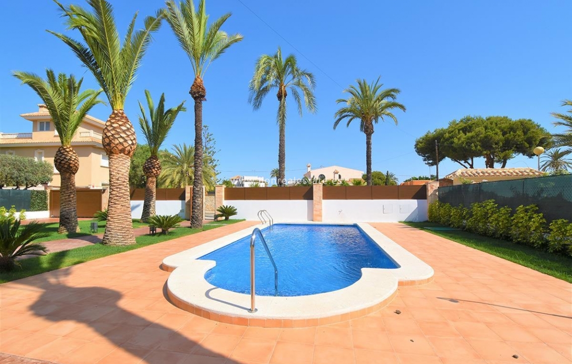 Nowy budynek - Villa - Orihuela Costa - Cabo Roig