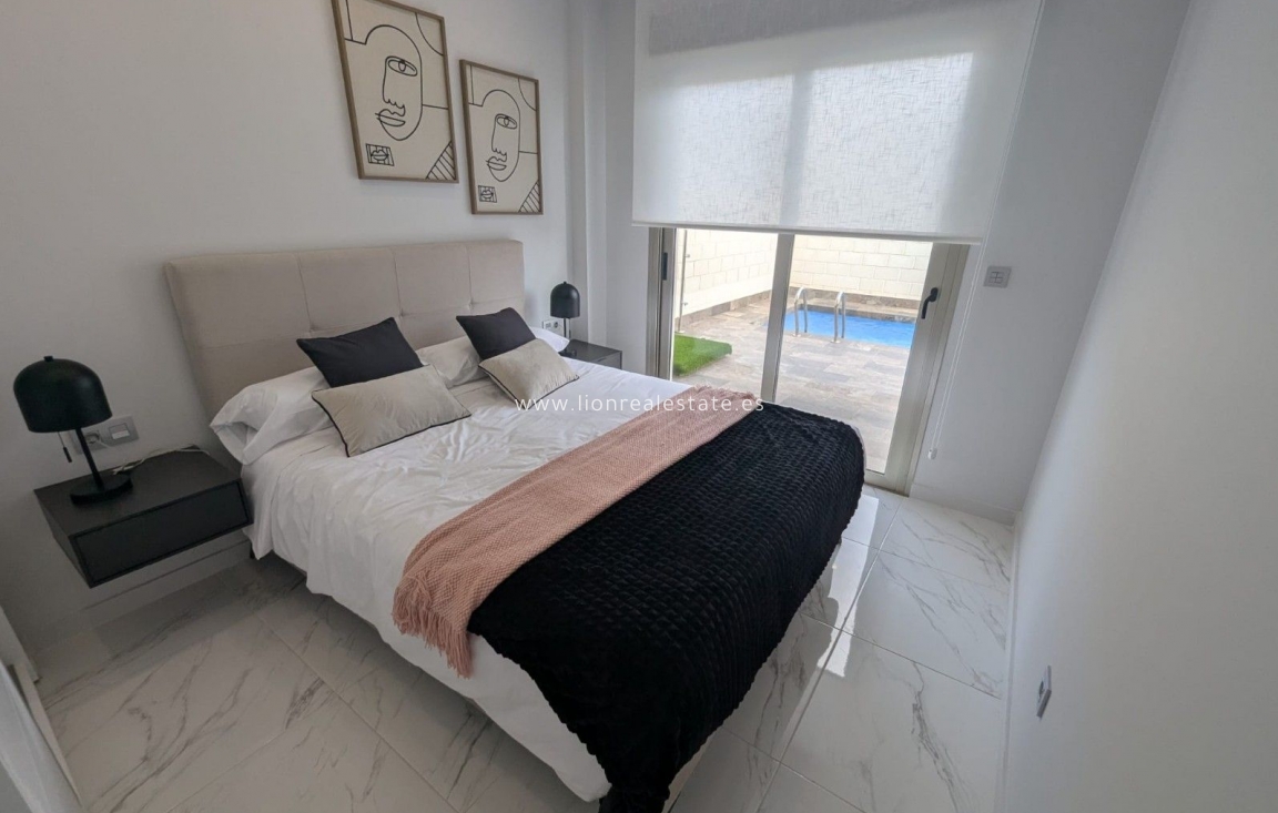 Nowy budynek - Villa - Orihuela Costa - PAU 26