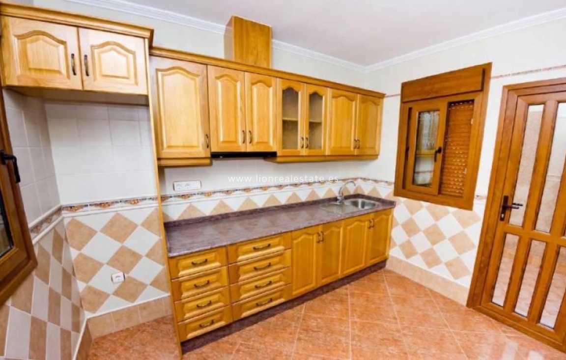 Nowy budynek - Villa - Torrevieja - Los Altos