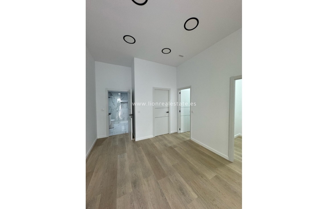 Obra nueva - Apartamento / piso - Alicante - Carolinas Bajas