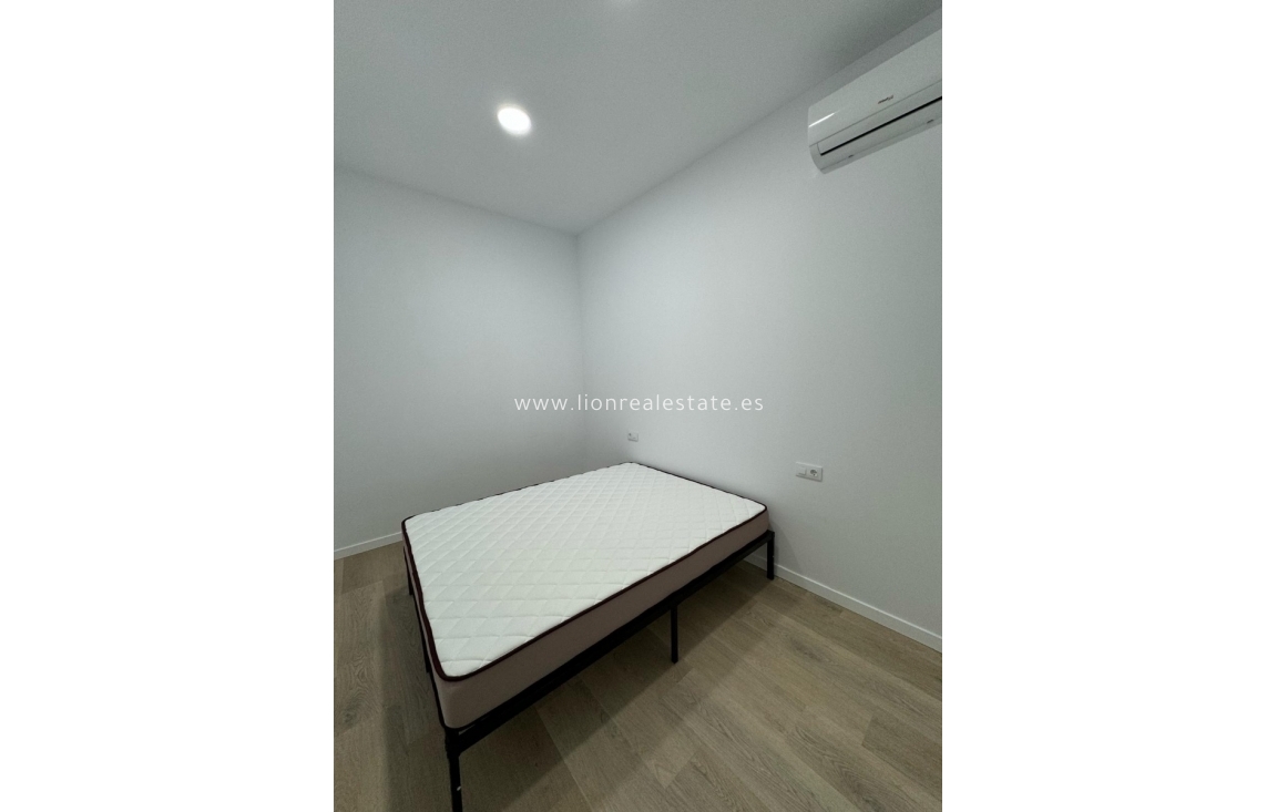 Obra nueva - Apartamento / piso - Alicante - Carolinas Bajas