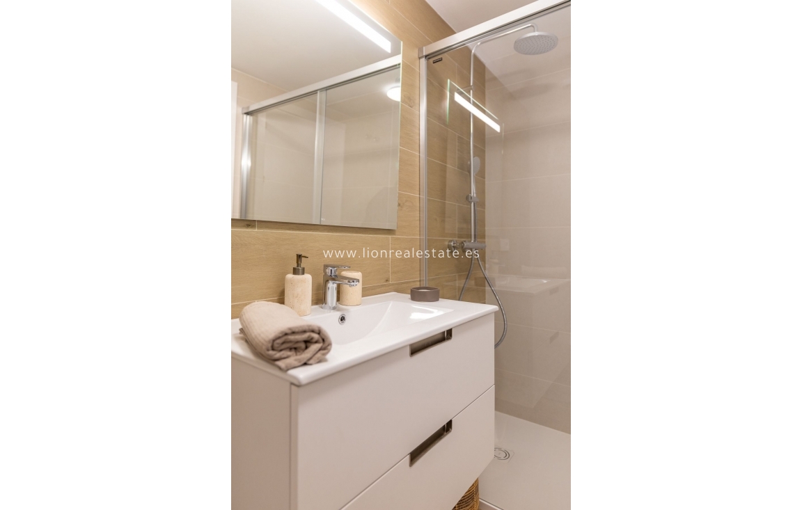 Obra nueva - Apartamento / piso - Calpe