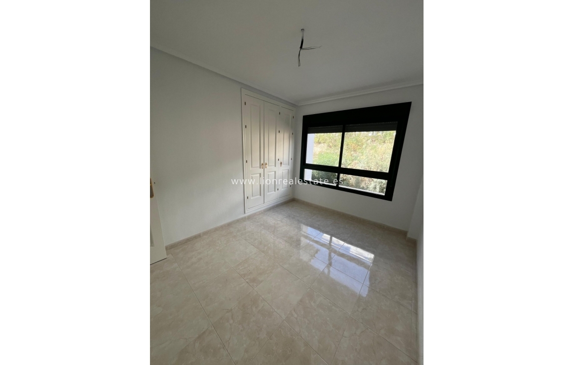 Obra nueva - Apartamento / piso - Orihuela Costa - Lomas de Campoamor