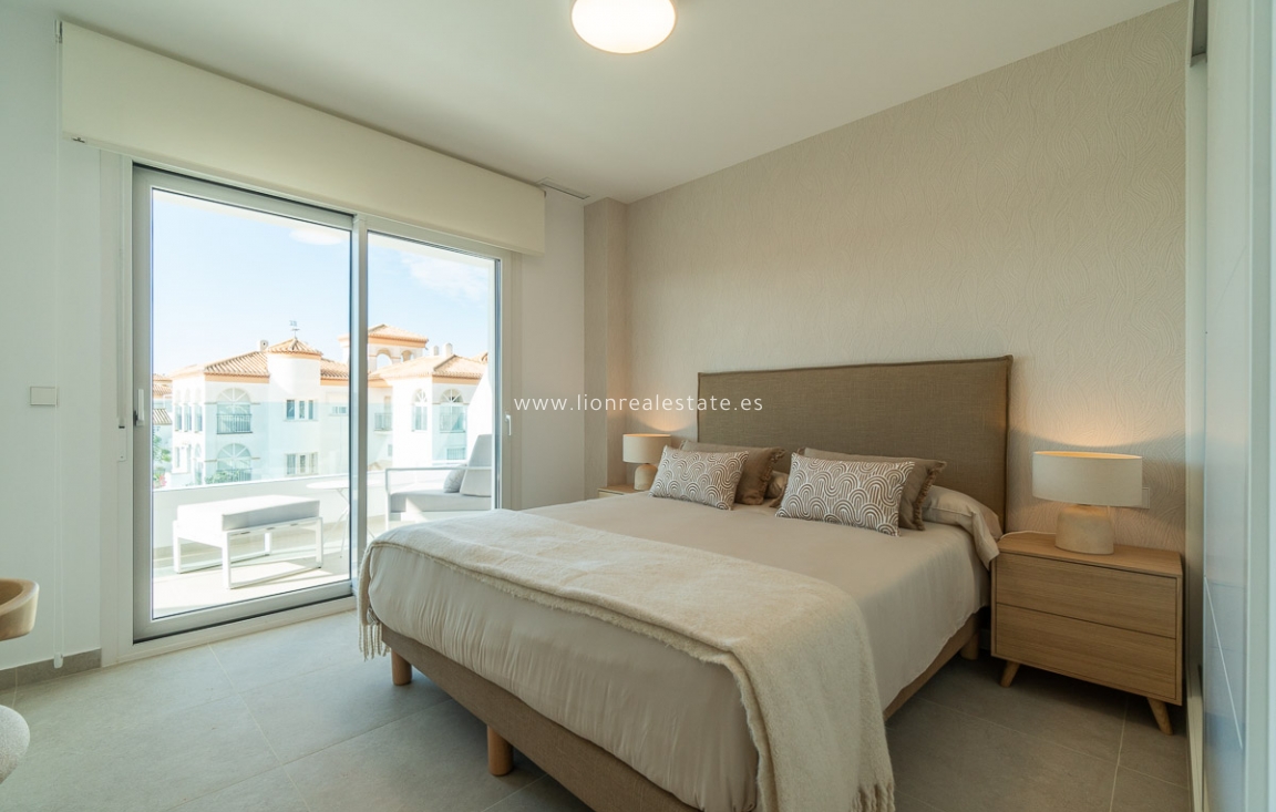 Obra nueva - Apartamento / piso - Playa Flamenca