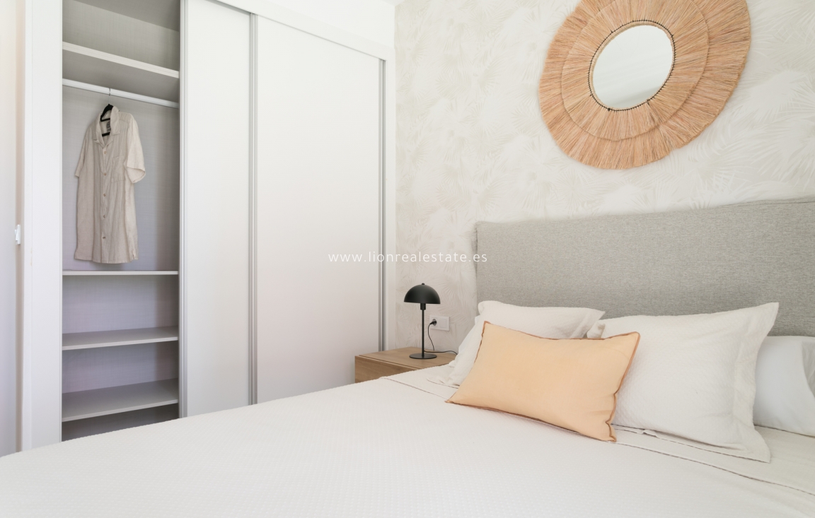 Obra nueva - Apartamento / piso - Torrevieja