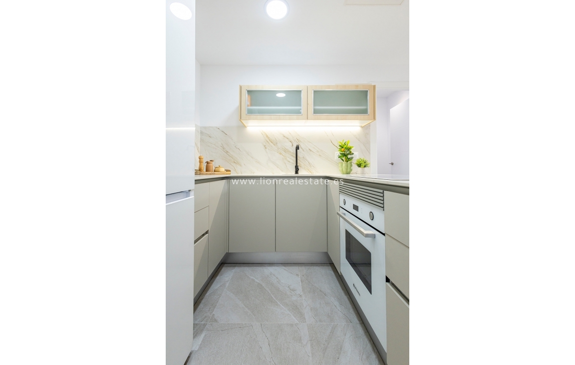 Obra nueva - Apartamento / piso - Torrevieja