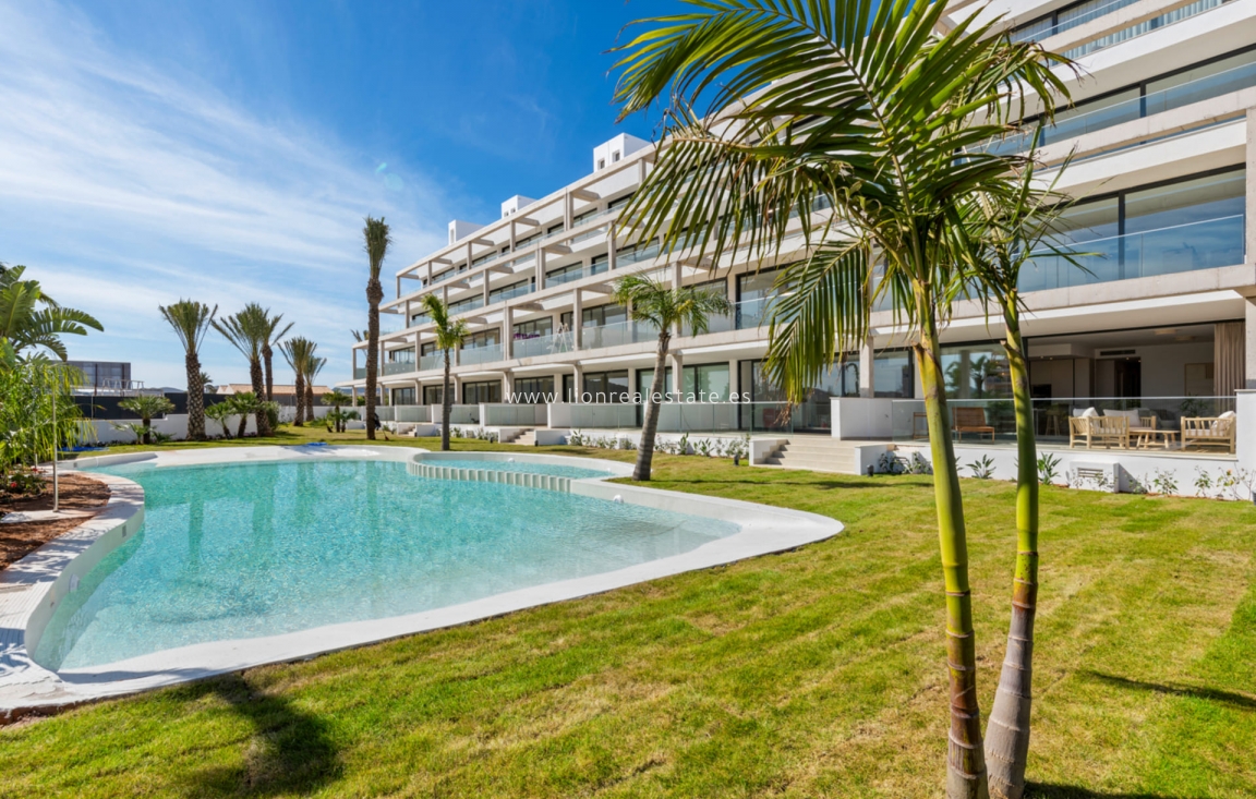 Obra nueva - Ático - Islas Menores