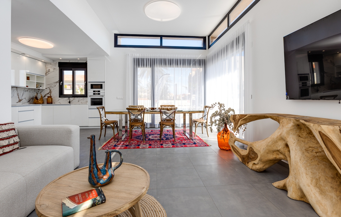 Obra nueva - detached - La Mata