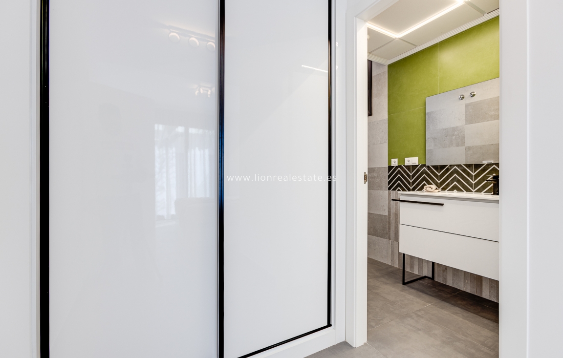 Obra nueva - detached - La Mata