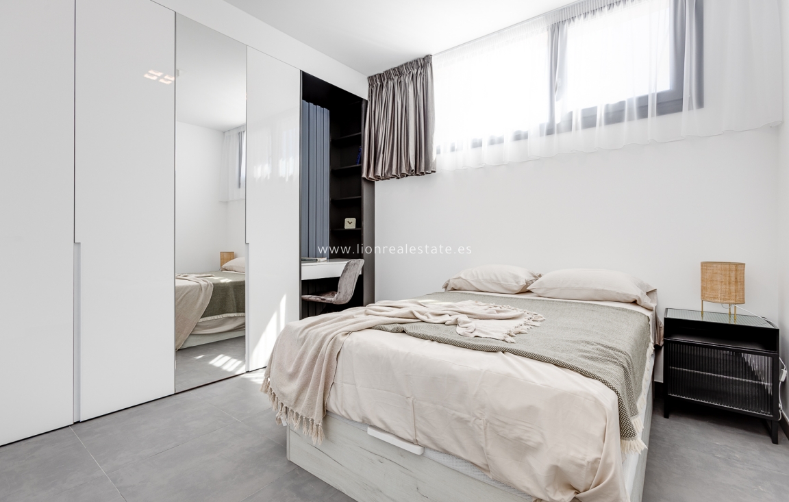 Obra nueva - detached - La Mata