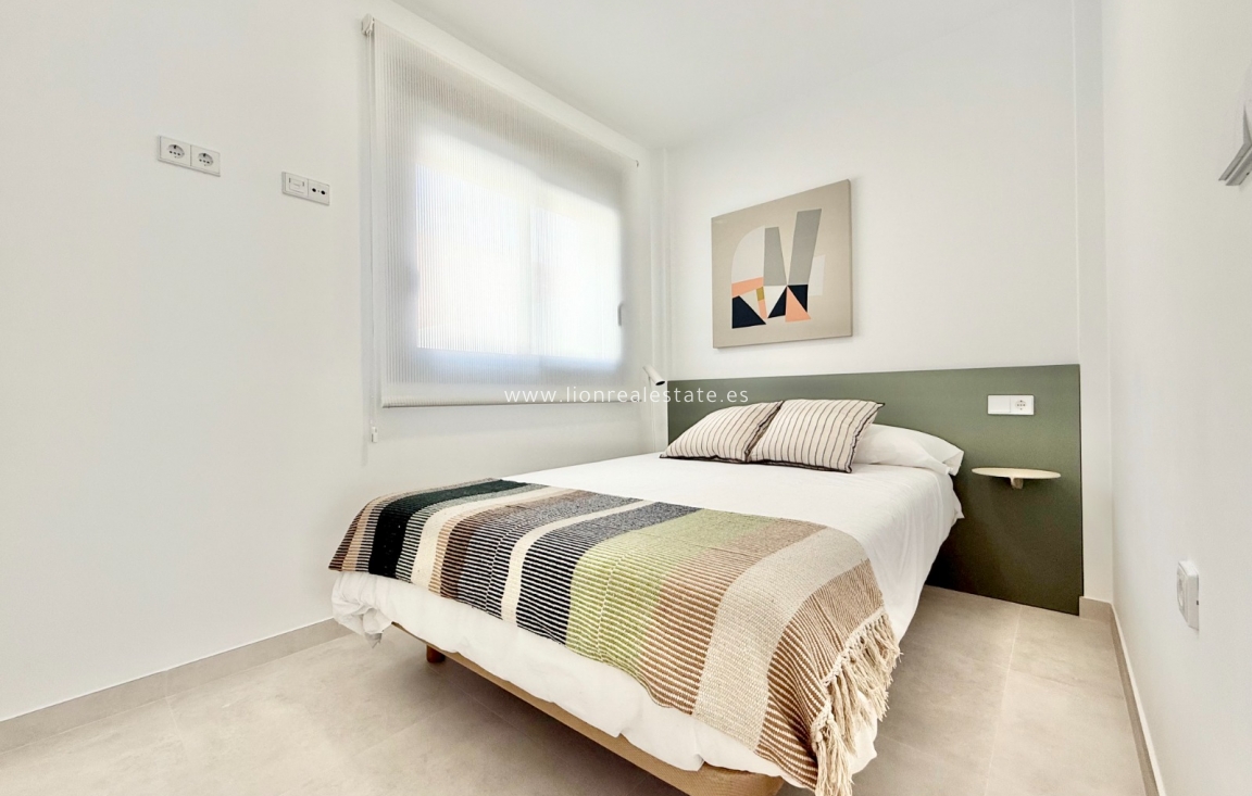 Obra nueva - high-bungalow - Cox