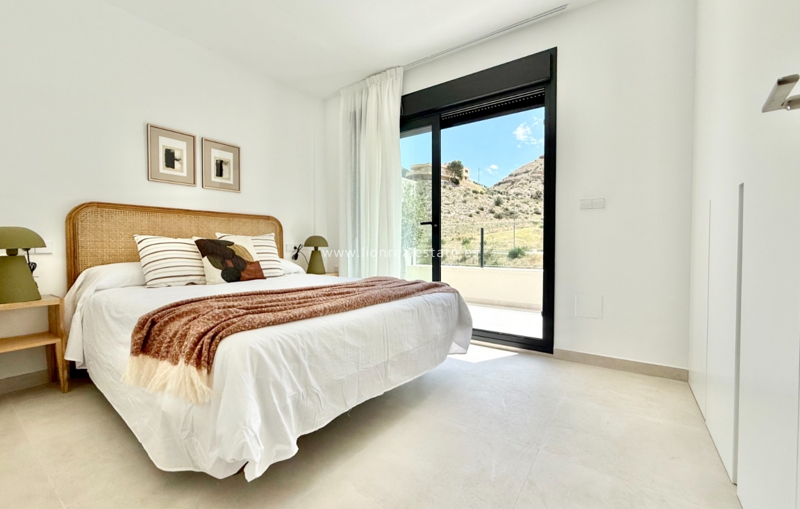 Obra nueva - high-bungalow - Cox