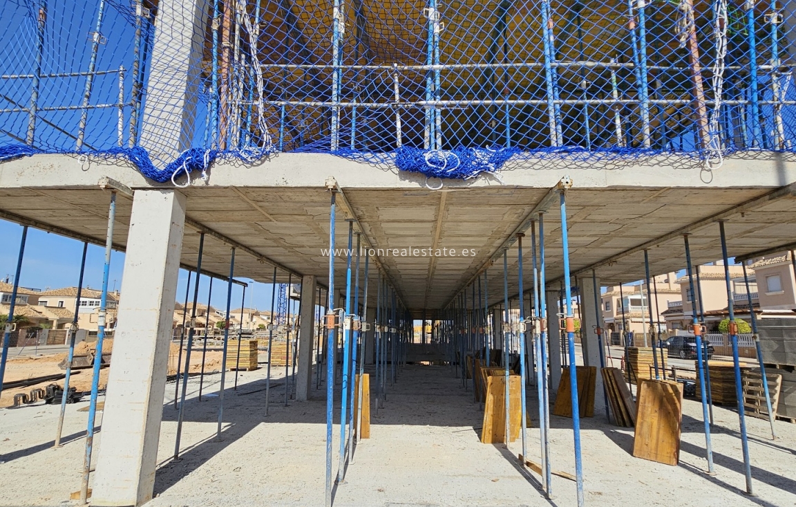 Obra nueva - high-bungalow - Torre de la Horadada
