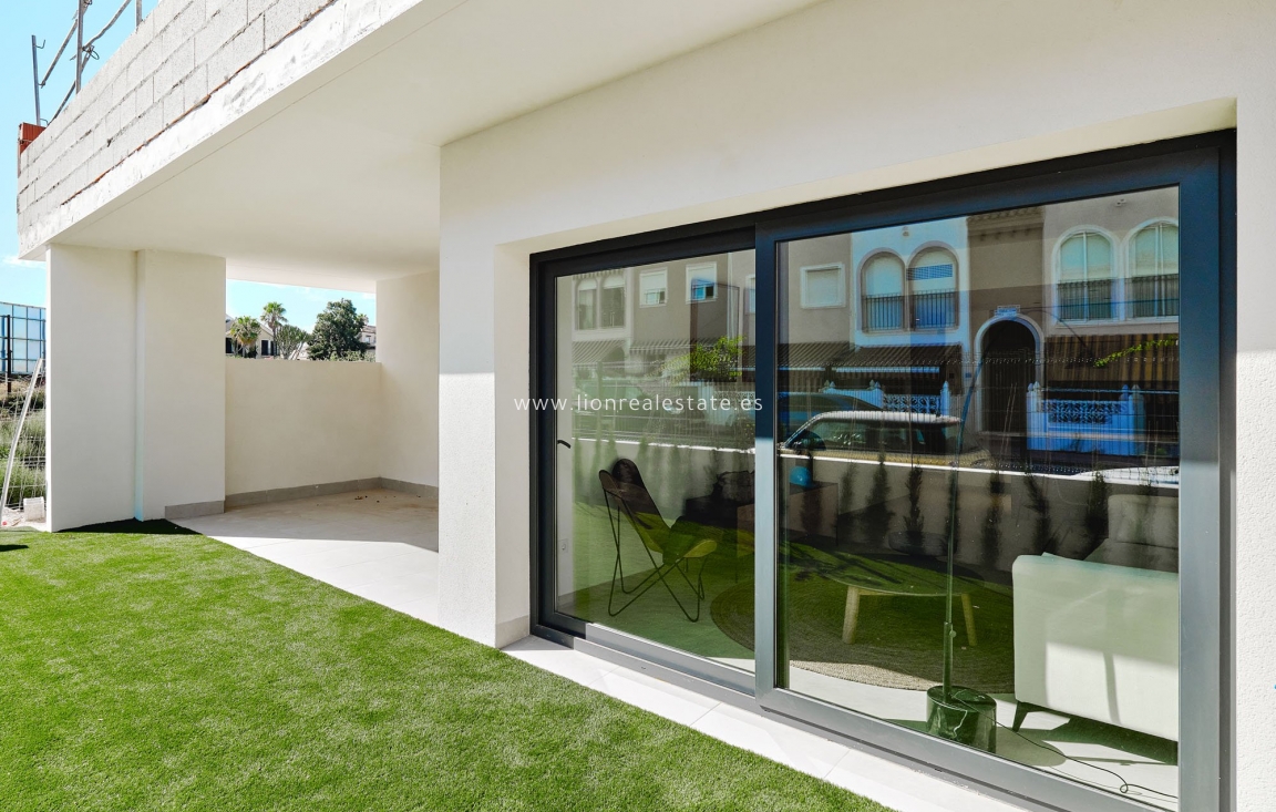 Obra nueva - high-bungalow - Torrevieja