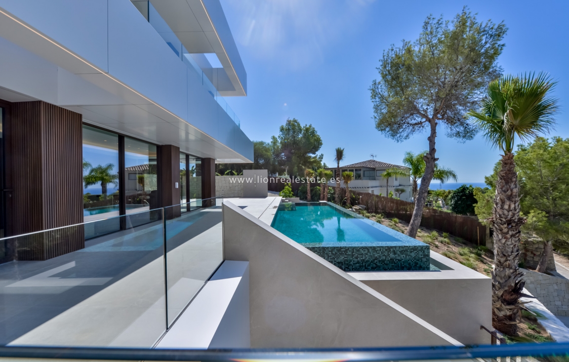 Obra nueva - Villa - Altea