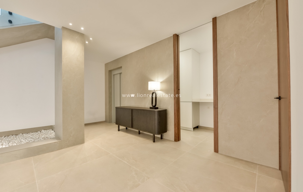 Obra nueva - Villa - Altea