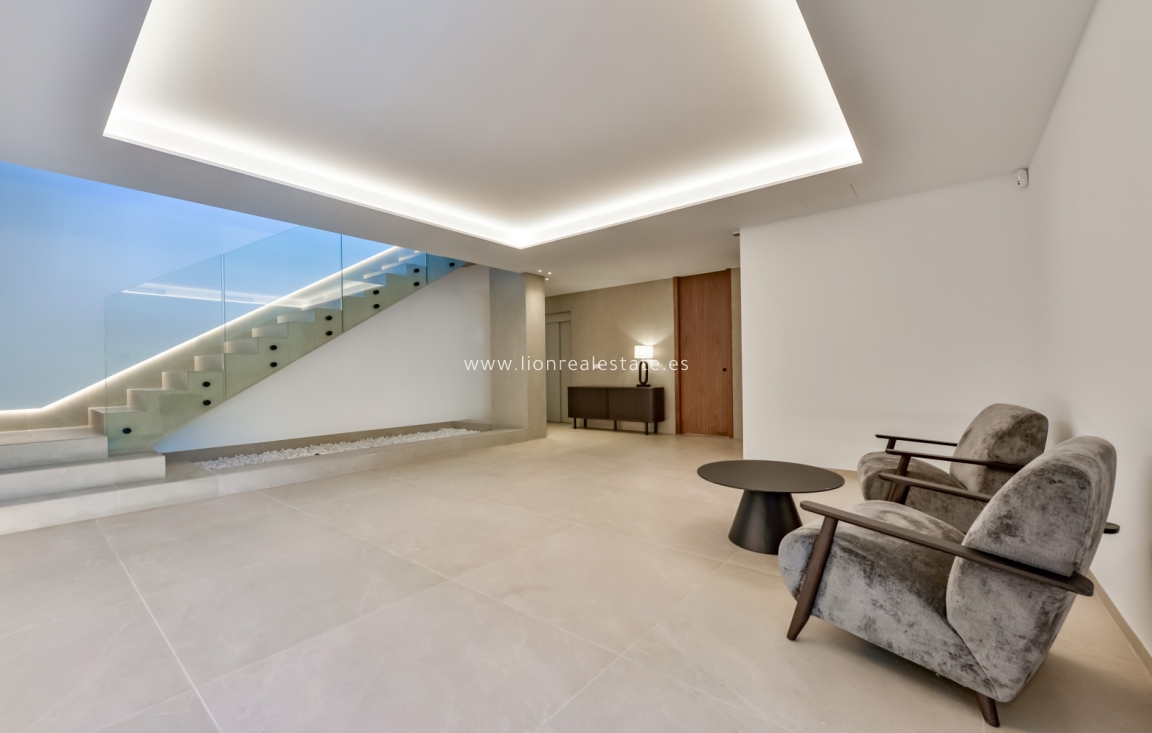 Obra nueva - Villa - Altea