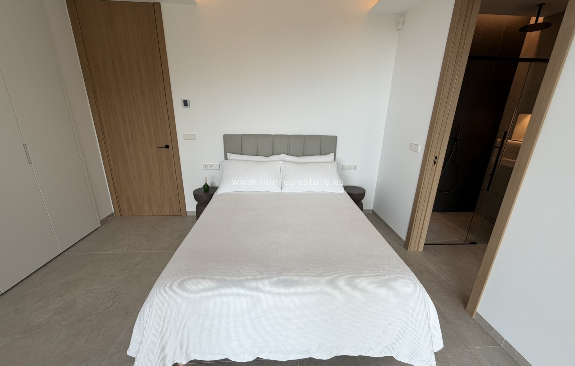 Obra nueva - Villa - Altea