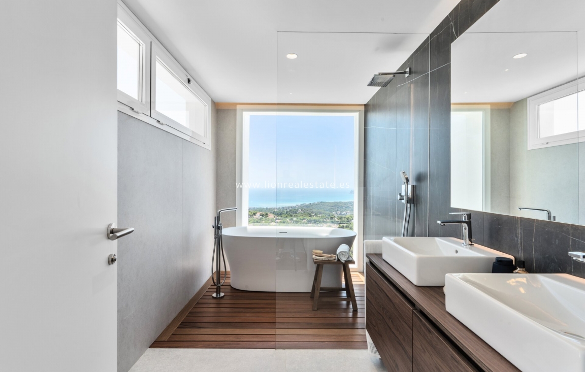 Obra nueva - Villa - Altea
