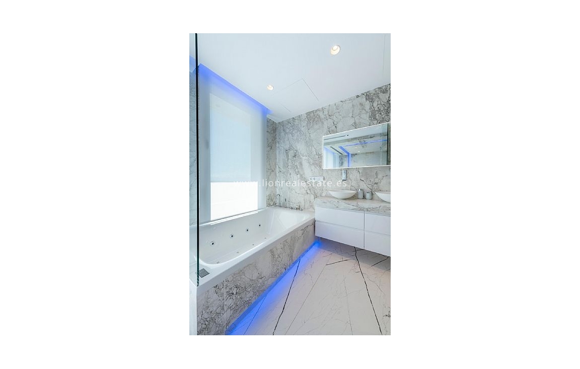 Obra nueva - Villa - Calpe