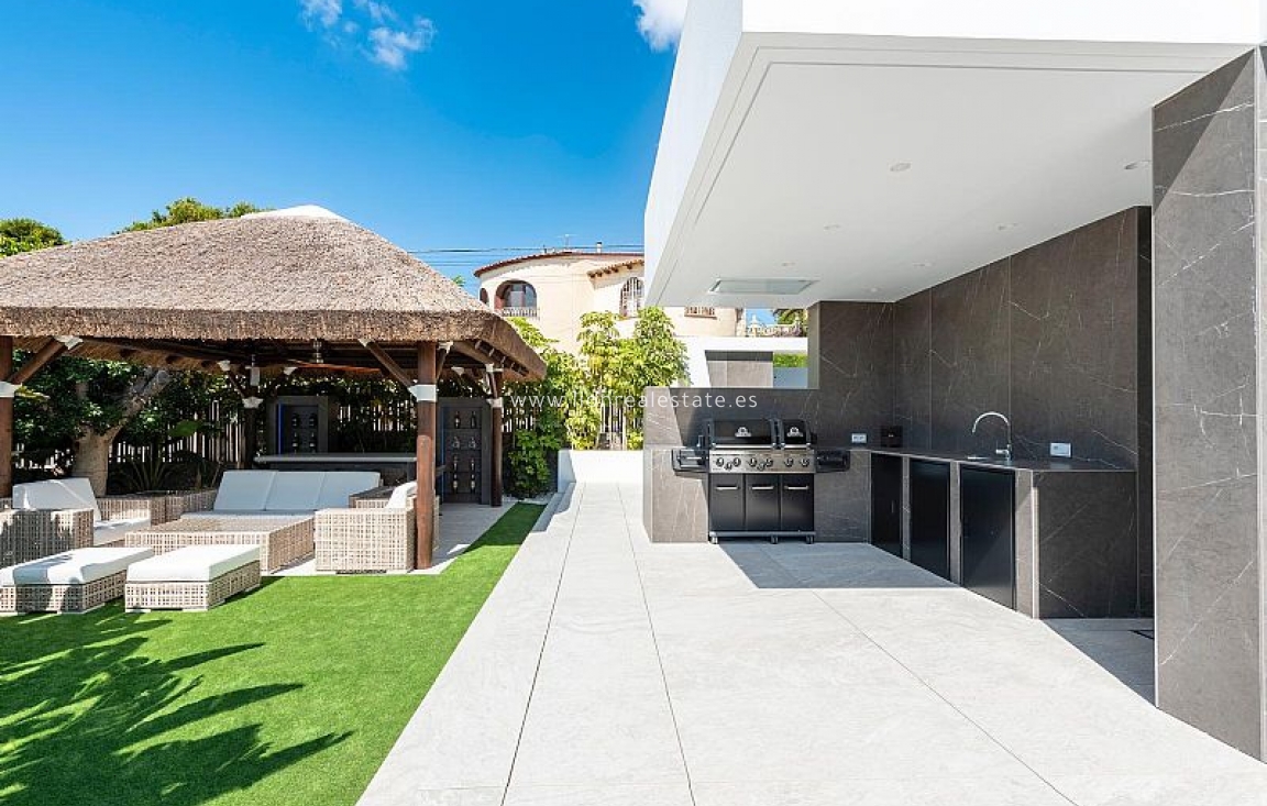 Obra nueva - Villa - Calpe