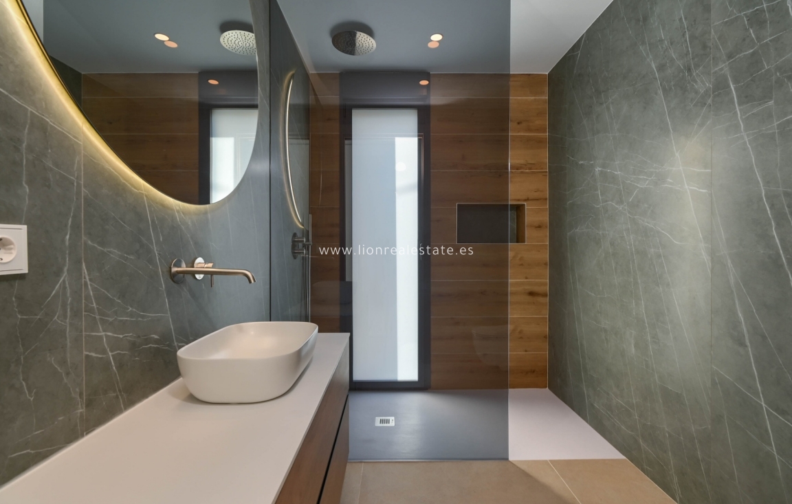 Obra nueva - Villa - Calpe