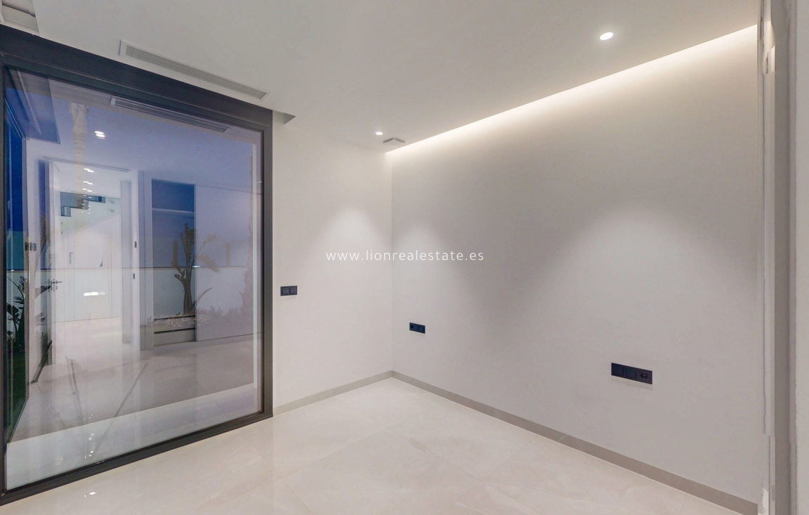 Obra nueva - Villa - Finestrat