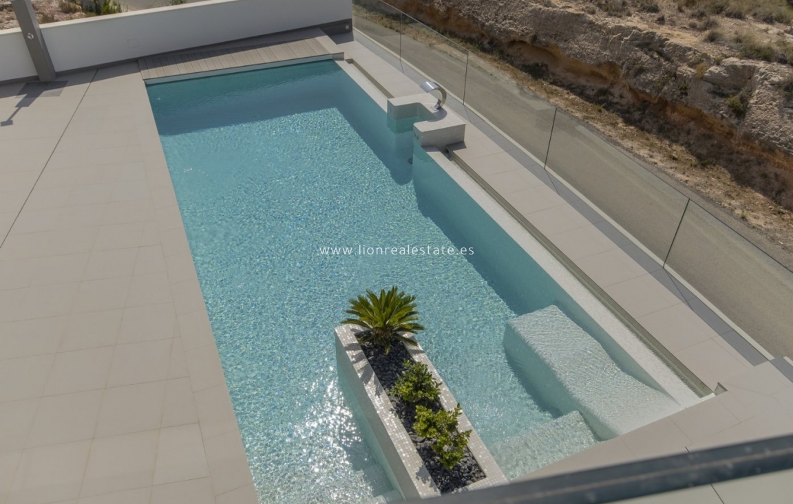 Obra nueva - Villa - Orihuela Costa - Campoamor