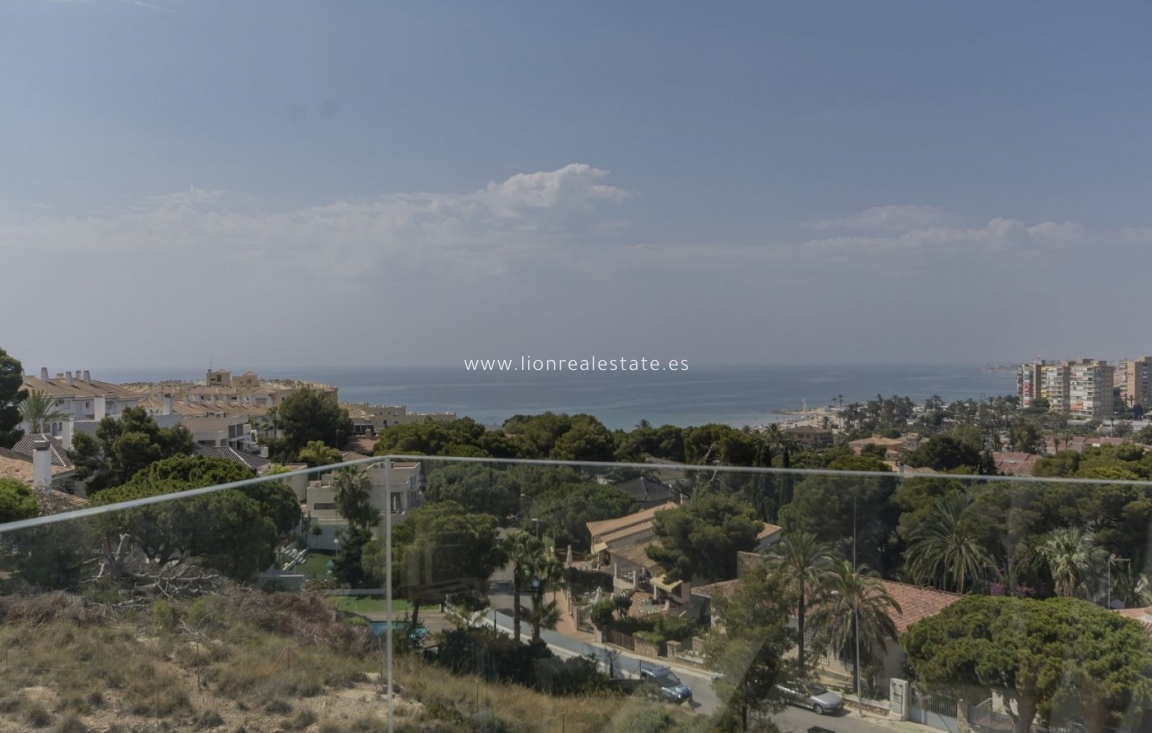 Obra nueva - Villa - Orihuela Costa - Campoamor