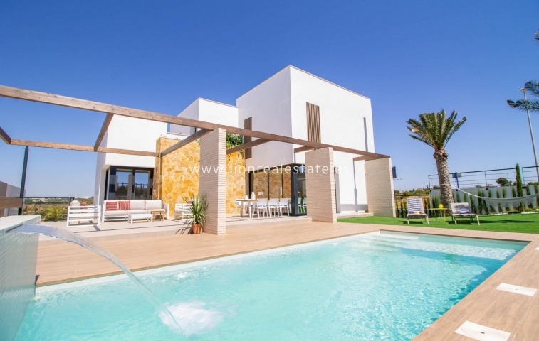 Obra nueva - Villa - Orihuela Costa - Campoamor