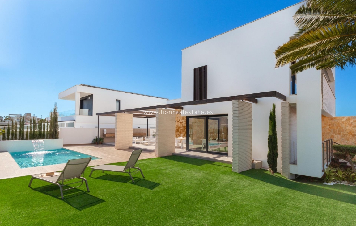 Obra nueva - Villa - Orihuela Costa - Campoamor