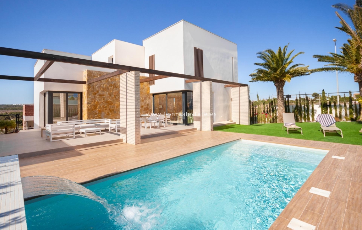 Obra nueva - Villa - Orihuela Costa - Campoamor