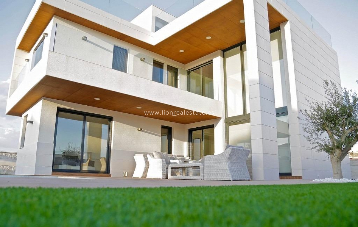 Obra nueva - Villa - Orihuela Costa - Dehesa de Campoamor