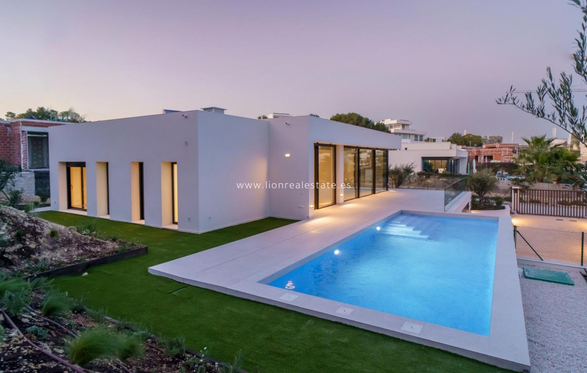 Obra nueva - Villa - Orihuela Costa - Las Colinas Golf