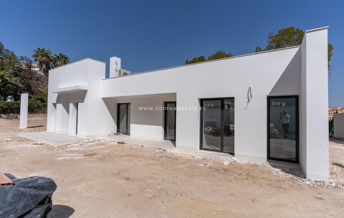 Obra nueva - Villa - Orihuela Costa - Las Filipinas