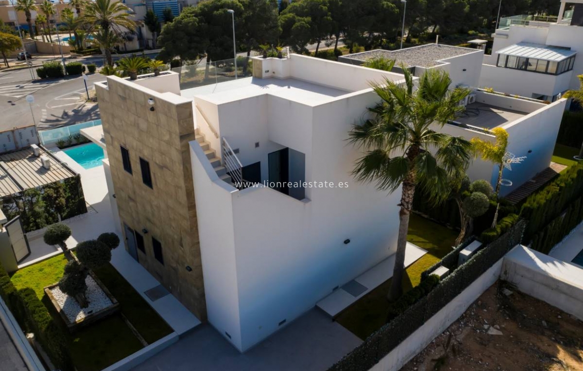 Obra nueva - Villa - Orihuela Costa - Orihuela