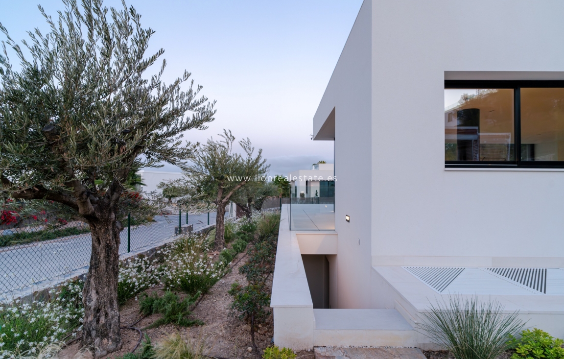 Obra nueva - Villa - Orihuela Costa - Orihuela