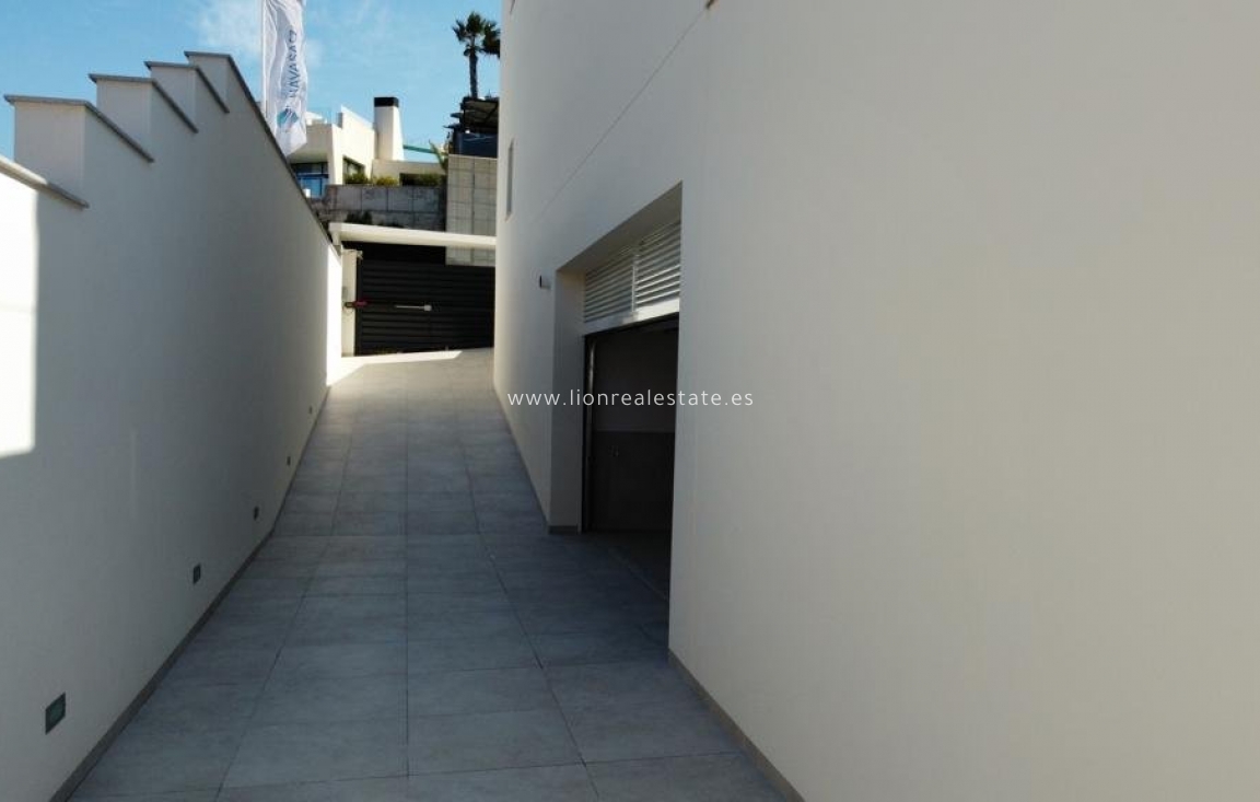 Obra nueva - Villa - Orihuela Costa - Orihuela