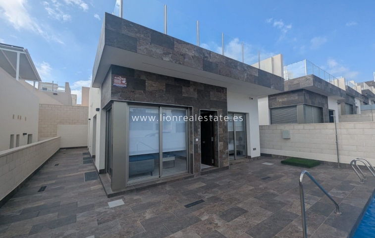 Obra nueva - Villa - Orihuela Costa - PAU 26