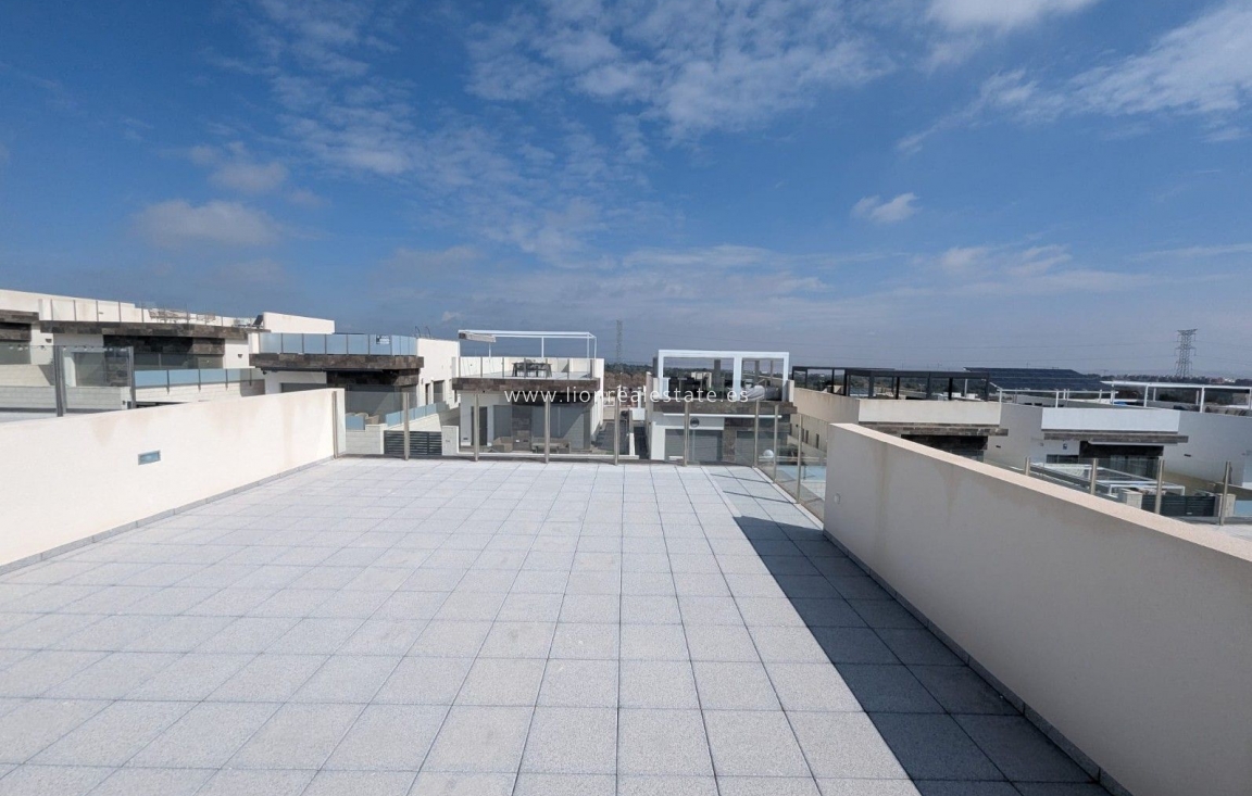 Obra nueva - Villa - Orihuela Costa - PAU 26