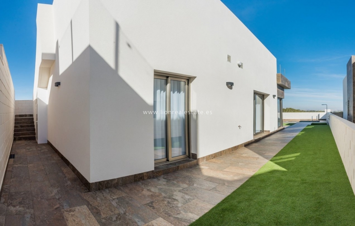 Obra nueva - Villa - Orihuela Costa - PAU 8